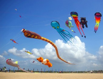 Colourful kites on the beach